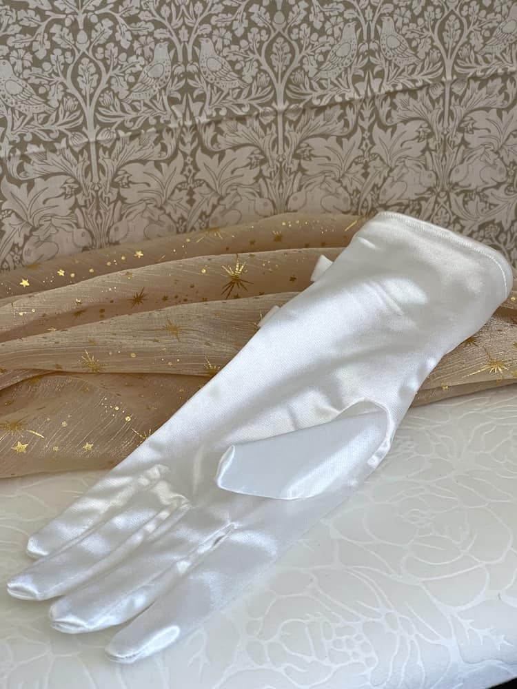 A Pair of Historically Inspired Regency and Rococo Era Satin Silk Gloves with Bow Details in White.