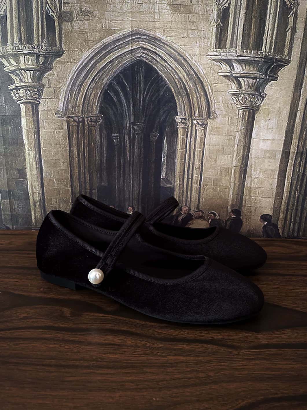 Historically Inspired Renaissance Style Velvet Slipper mary jane Flats in Gothic Black, historical shoes.