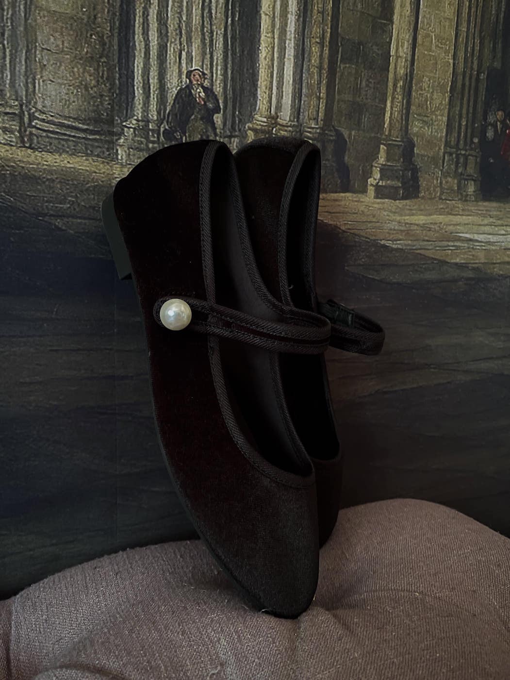 Historically Inspired Renaissance Style Velvet Slipper mary jane Flats in Gothic Black, historical shoes.