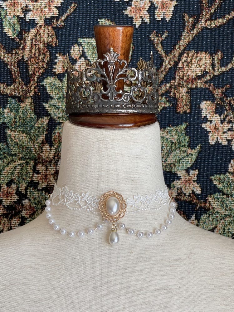 Historically Inspired Rococo Regency Pearl Lace Choker Necklace