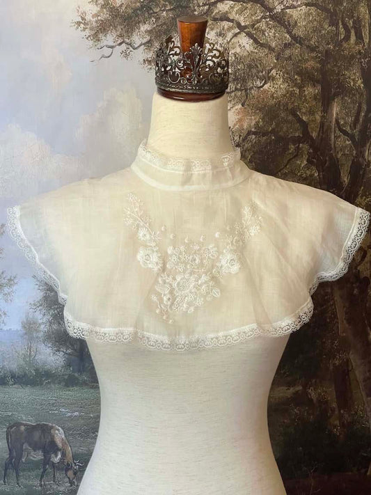 An Edwardian era Inspired Floral Embroidery Linen Capelet Collar in White, floral embroidery high neck cape, Victorian baroque and regency.