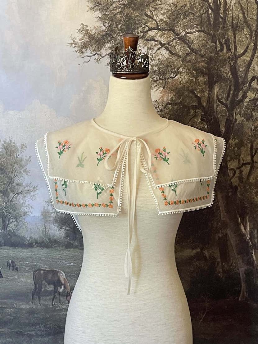 A Historically Inspired Wild Flower Embroidered Collar Capelet in Ivory, for Edwardian, Victorian, Regency, Rococo, and Baroque outfits.