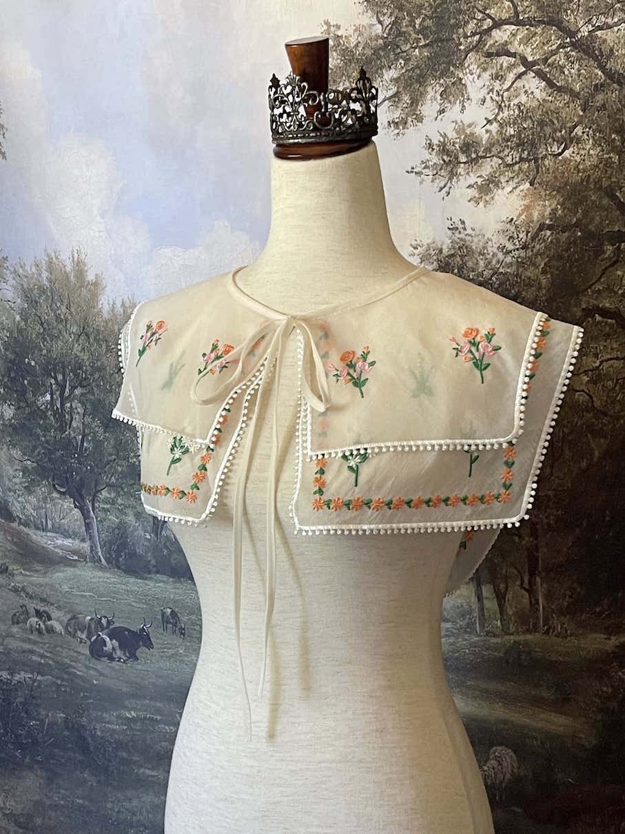 A Historically Inspired Wild Flower Embroidered Collar Capelet in Ivory, for Edwardian, Victorian, Regency, Rococo, and Baroque outfits.