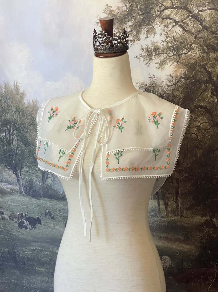 A Historically Inspired Wild Flower Embroidered Collar Capelet in White, for Edwardian, Victorian, Regency, Rococo, and Baroque outfits.