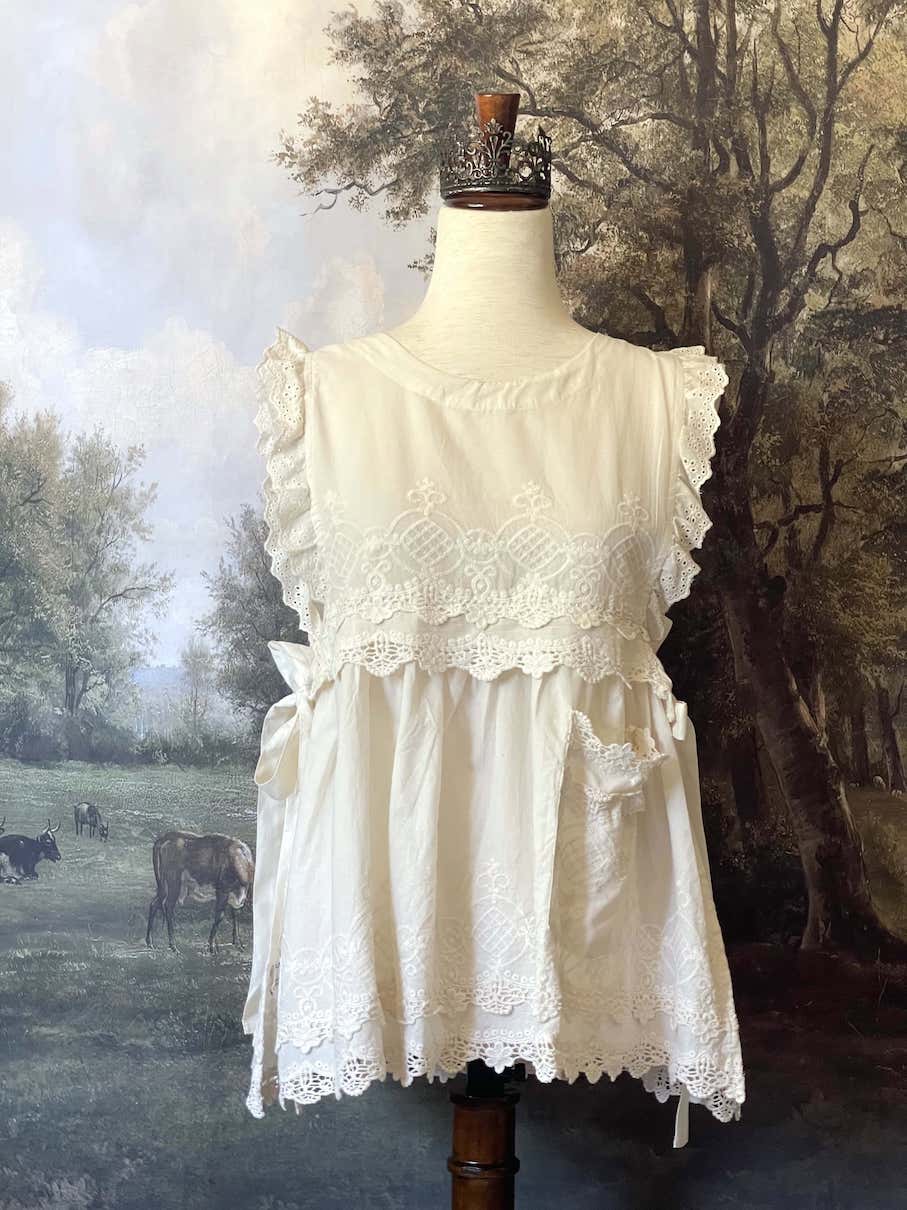 Historical cottagecore Edwardian & Victorian Inspired Floral Embroidered Cotton Vest in Ivory.
