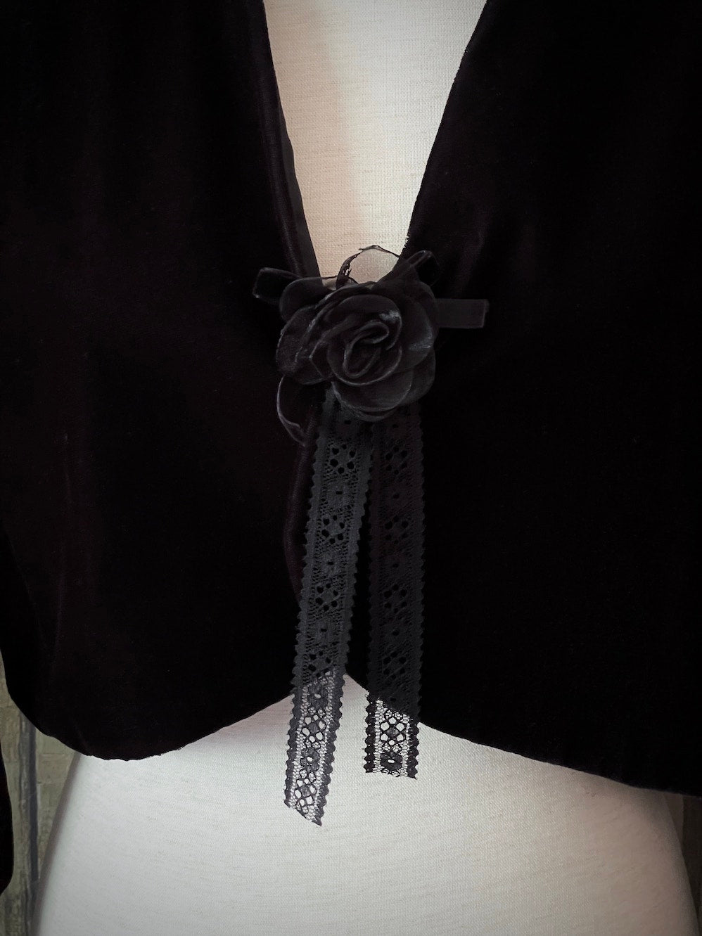 Vintage 1980's Scott McClintock Historically Inspired Regency Victorian Edwardian era Black Velvet Cropped Spencer Jacket.