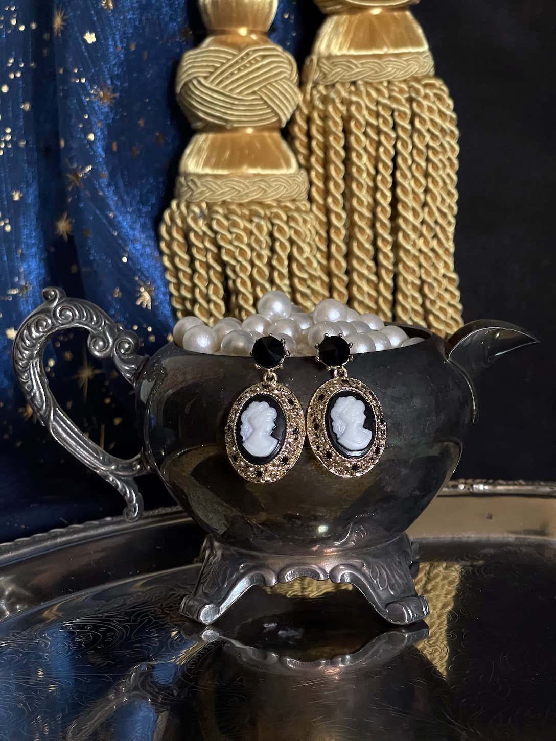 Historically Inspired Gothic Filigree Cameo Earrings in Black x Gold, for Victorian, Edwardian, Baroque, Regency, and Rococo Outfits.