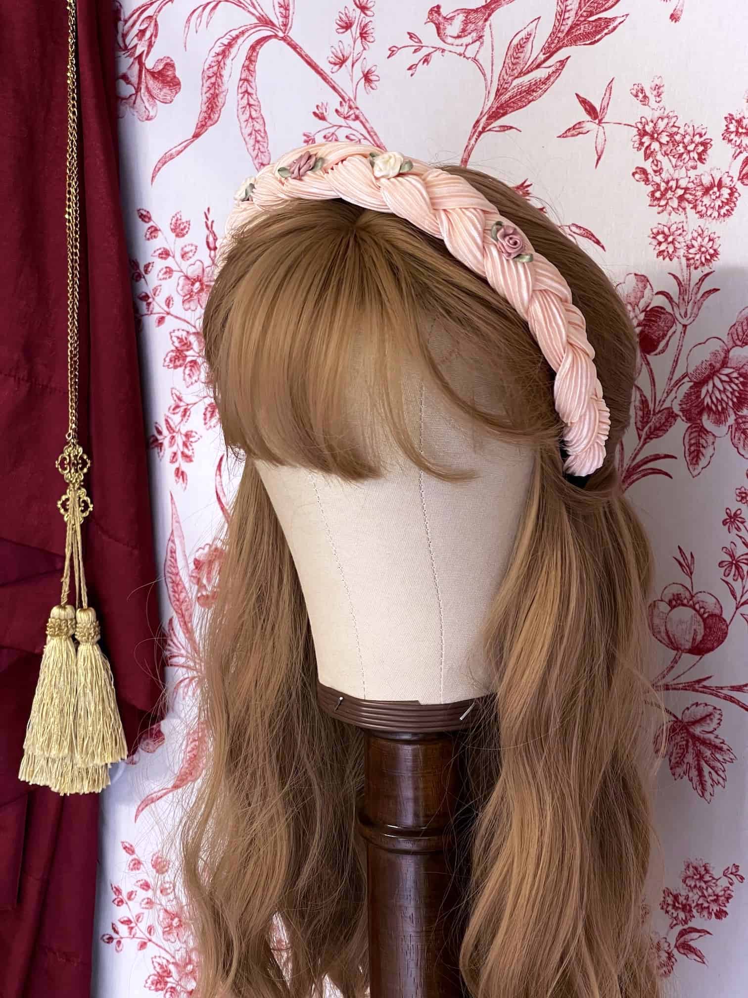 Accesorios Rococo Rococo-Style Clothing, Accessories & Housewares – Yore Finery