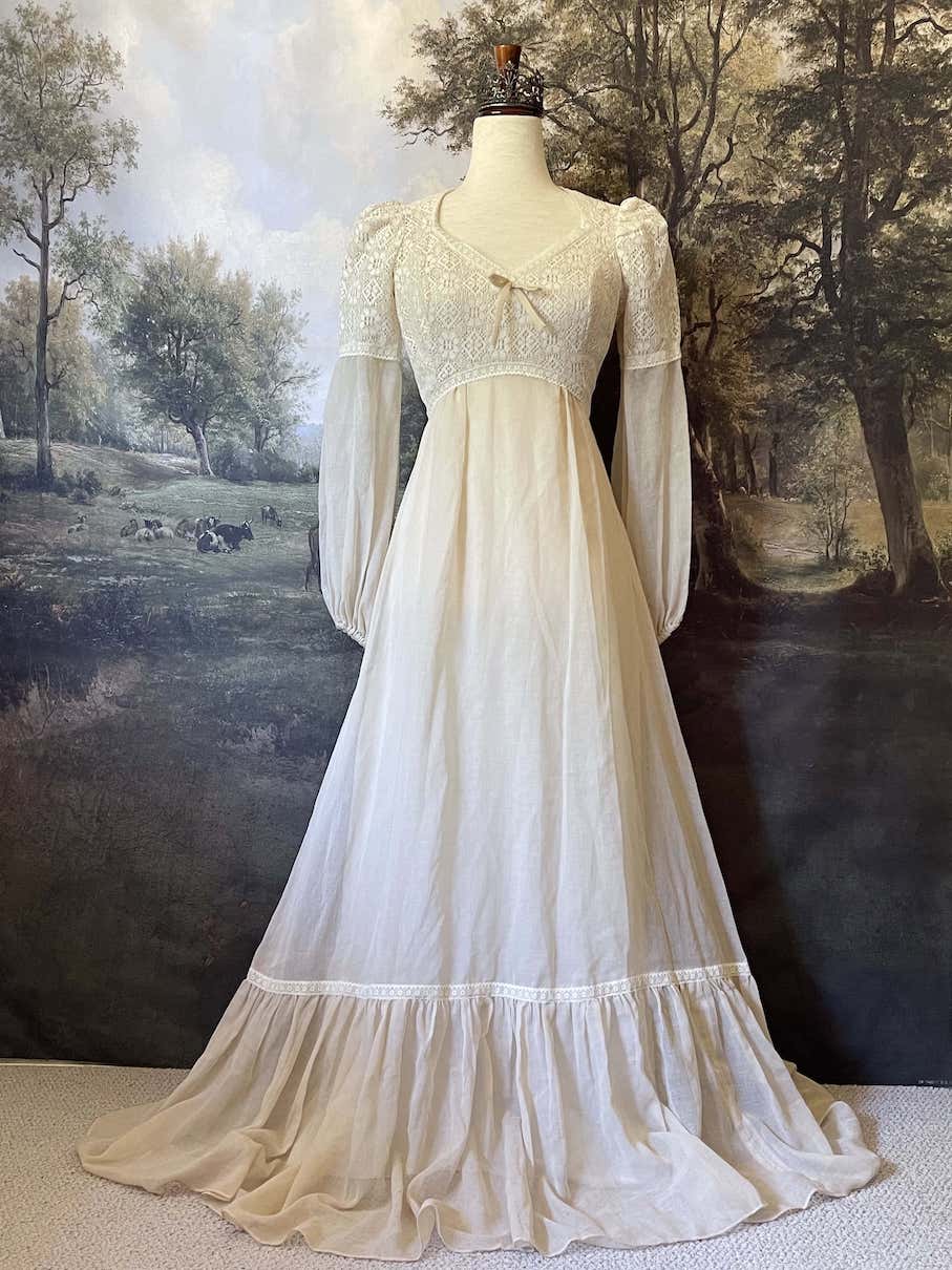 Vintage 1970's Audrey Marlett Maxi Prairie Dress with Historically-inspired details, long juliet bishop sleeves, lace sweetheart bodice, crochet lace trim. Edwardian and renaissance style.