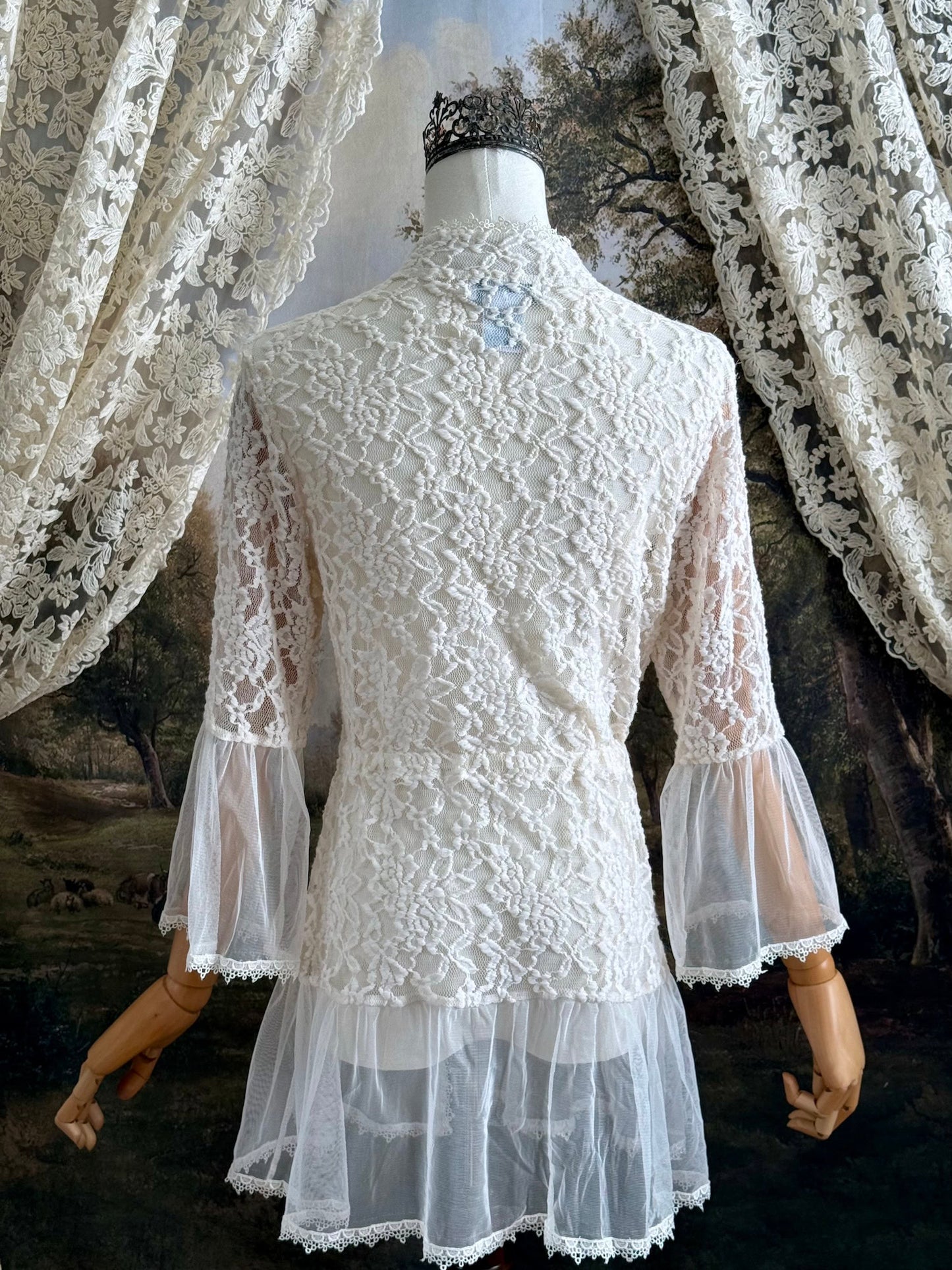 Historical Fantasy Inspired Ivory Lace Bell Sleeve Tunic Duster