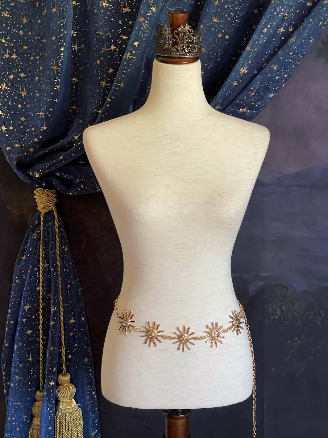 A Historical Fantasy Inspired Celestial Sun Belt in Gold, whimsigoth style accessory chain belt, retro wizard & witchy accessories.