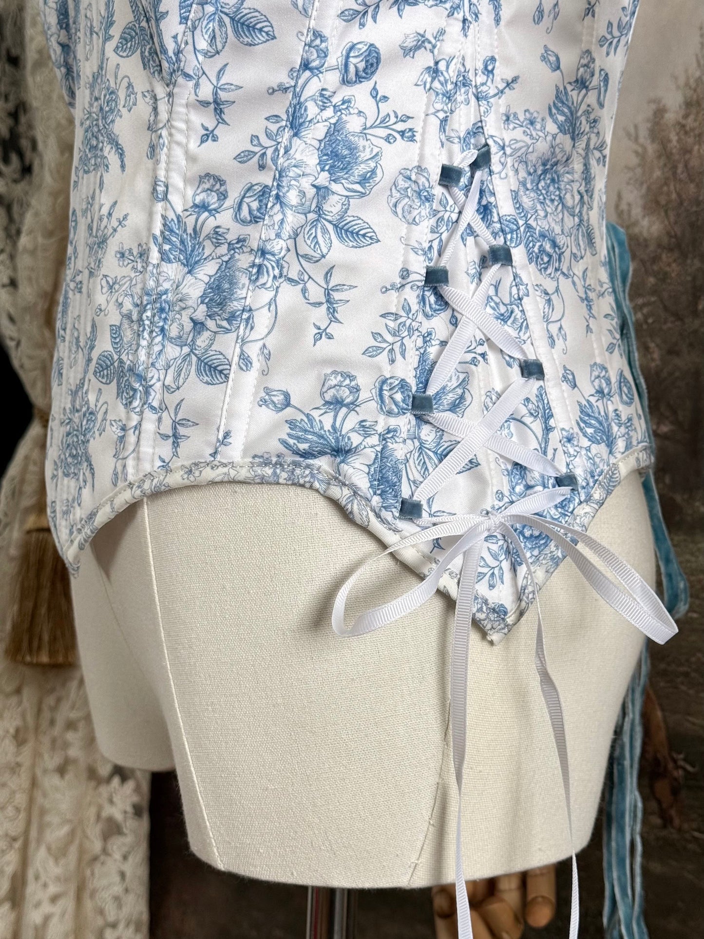 Side-corset-lacing detail