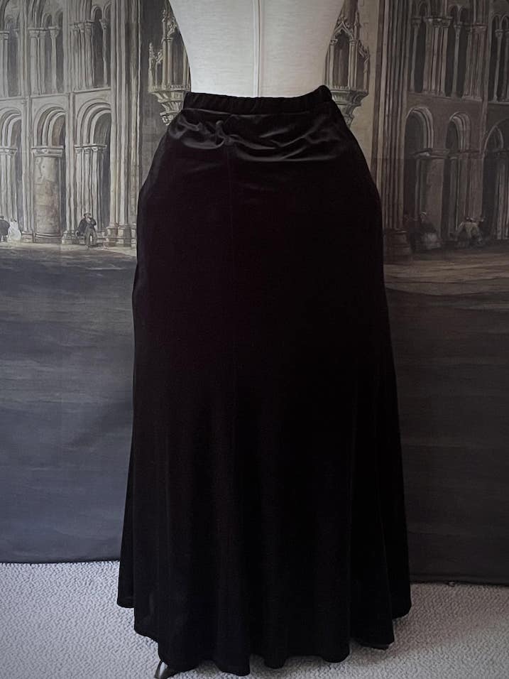 A Historically Inspired Vintage 90's Velvet Maxi Skirt inspired by historical gothic fashion. Plus size whimsigoth skirt.